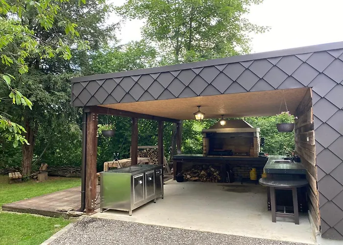 Park Ravne Villa Ravne na Koroskem